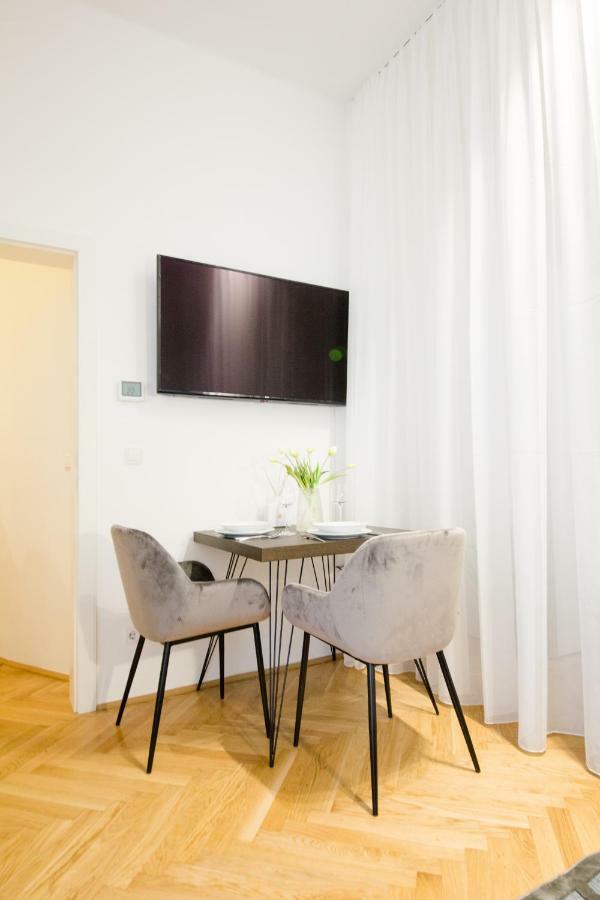 Studio Apartments Naschmarkt Wien Exterior foto